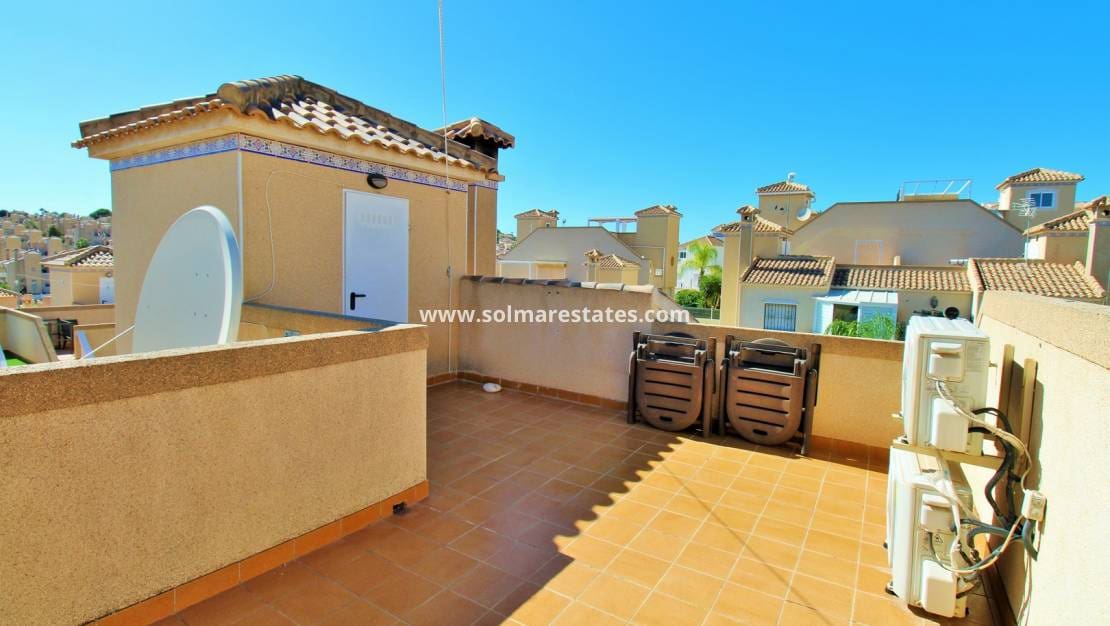 3 Zimmer Reihenhaus zu verkaufen in Villamartin mit Pool Garage - 229.950 € (Ref: 10111855)