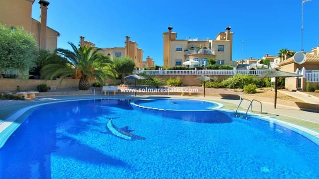 3 Zimmer Reihenhaus zu verkaufen in Villamartin, Orihuela mit Pool Garage - 229.950 € (Ref: 10111855)