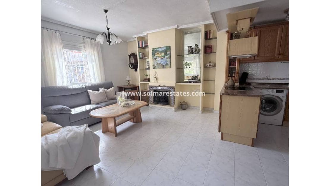 2 Zimmer Reihenhaus zu verkaufen in La Florida mit Pool Garage - 189.900 € (Ref: 10113270)