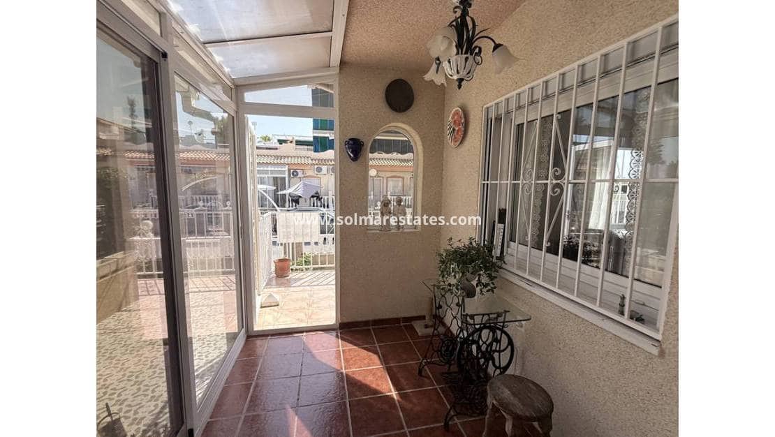 2 Zimmer Reihenhaus zu verkaufen in La Florida mit Pool Garage - 189.900 € (Ref: 10113270)