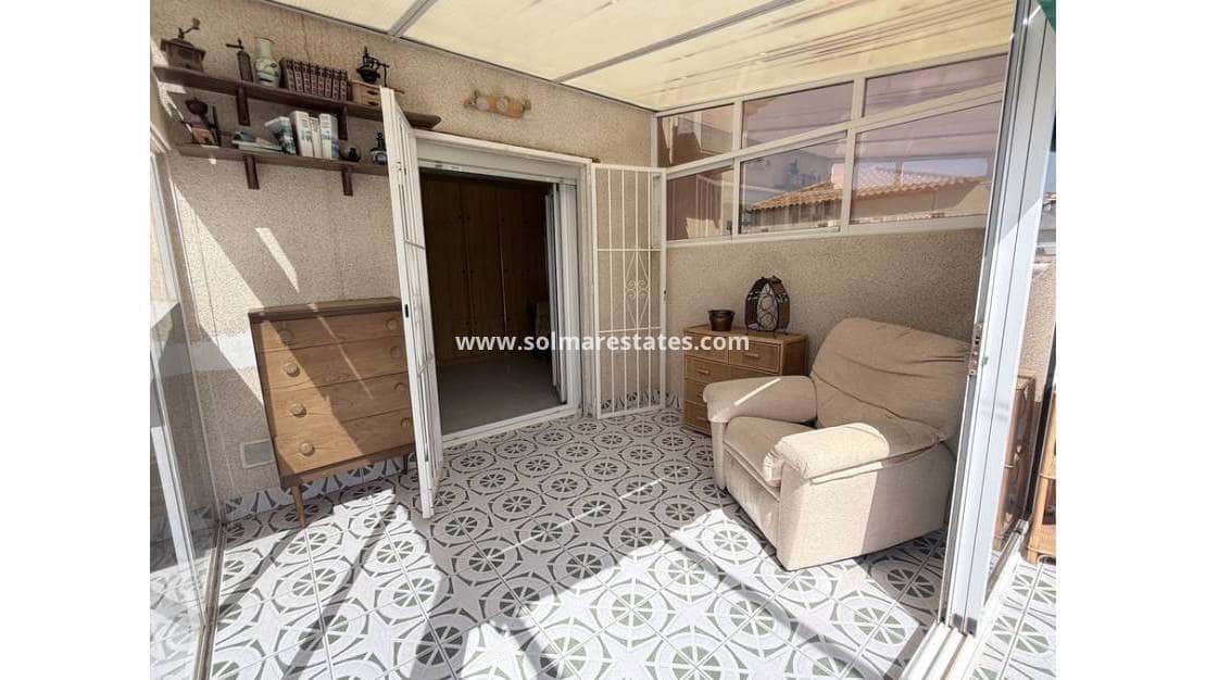 2 Zimmer Reihenhaus zu verkaufen in La Florida mit Pool Garage - 189.900 € (Ref: 10113270)
