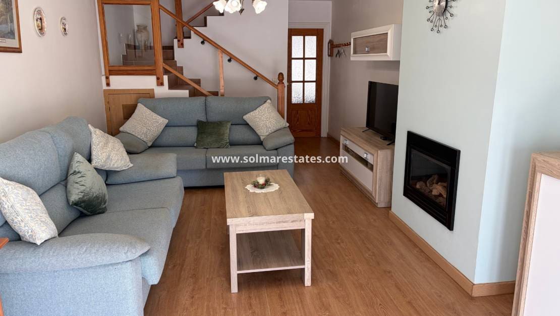3 slaapkamer Huis te koop in La Zenia met garage - € 329.950 (Ref: 10120761)