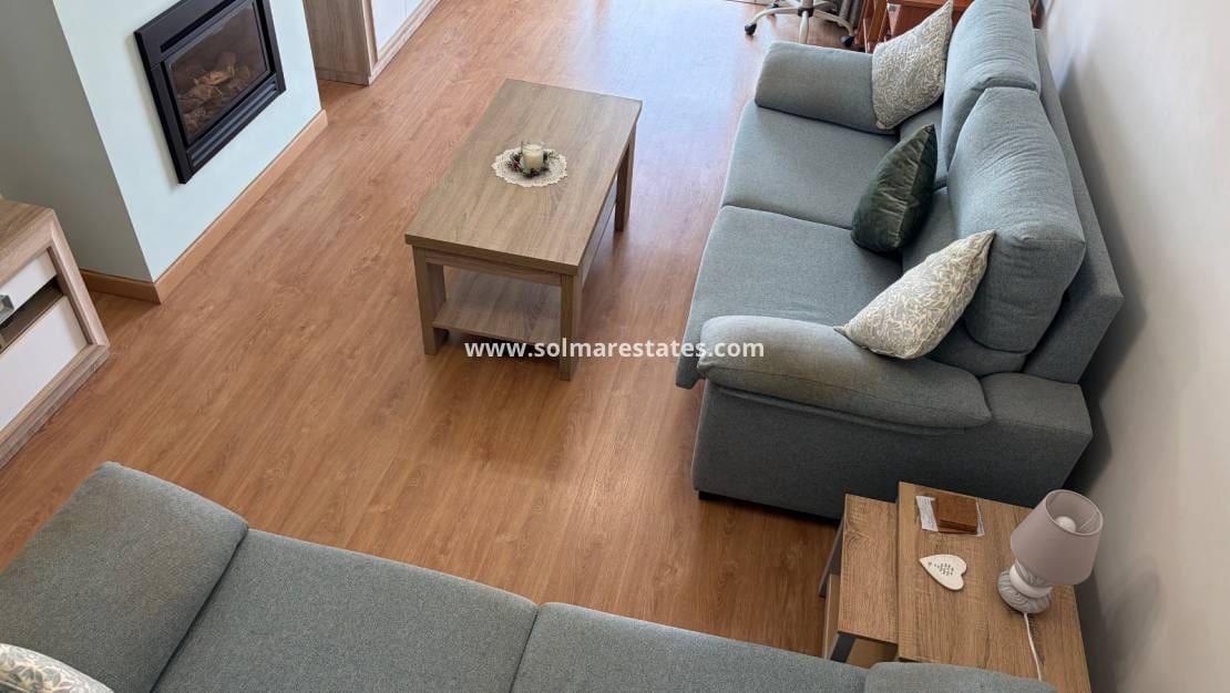 3 slaapkamer Huis te koop in La Zenia met garage - € 329.950 (Ref: 10120761)