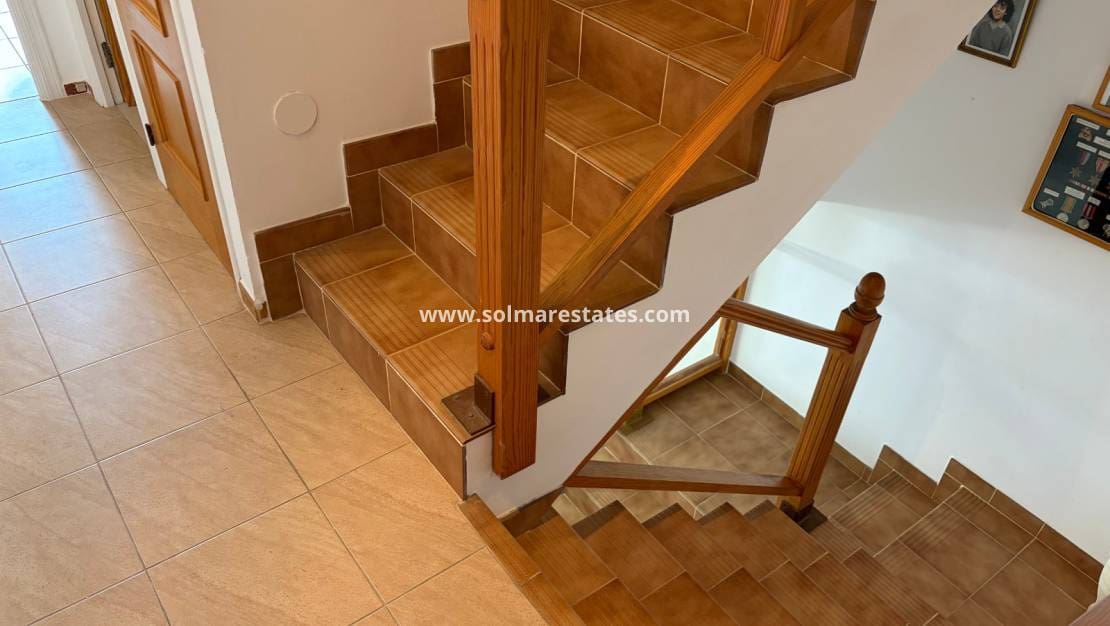 3 slaapkamer Huis te koop in La Zenia met garage - € 329.950 (Ref: 10120761)