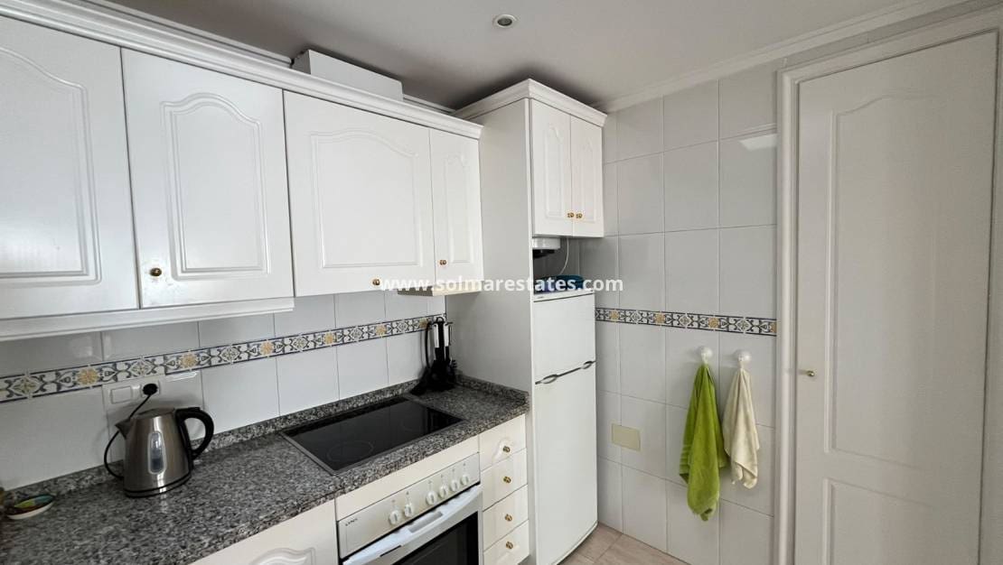 3 sovrum Semi-fristående Villa till salu i Villamartin med pool - 224 950 € (Ref: 10120887)