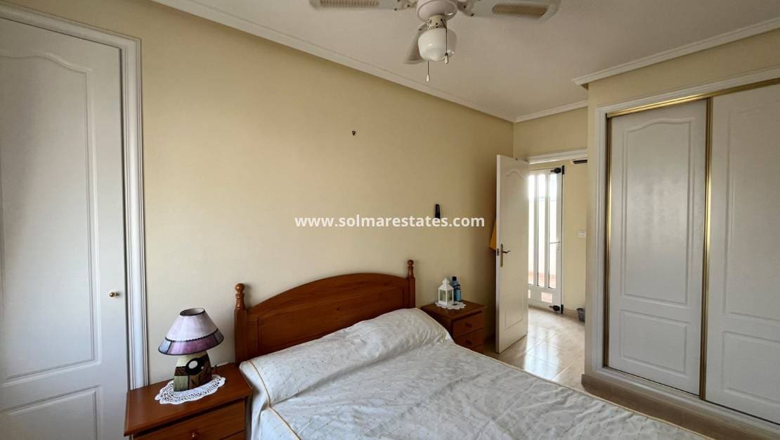 3 sovrum Semi-fristående Villa till salu i Villamartin med pool - 224 950 € (Ref: 10120887)