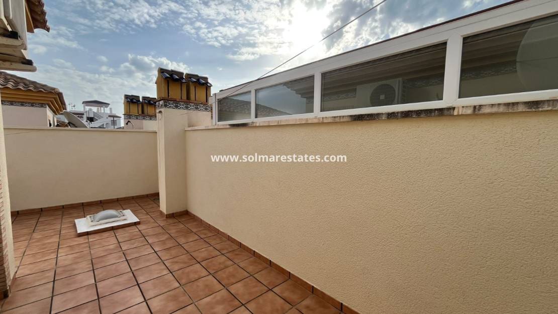 3 sovrum Semi-fristående Villa till salu i Villamartin med pool - 224 950 € (Ref: 10120887)