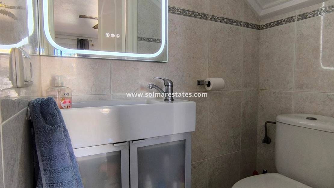 2 sypialnia Dom na sprzedaż w Dona Pepa z basenem - 195 000 € (Ref: 10121051)