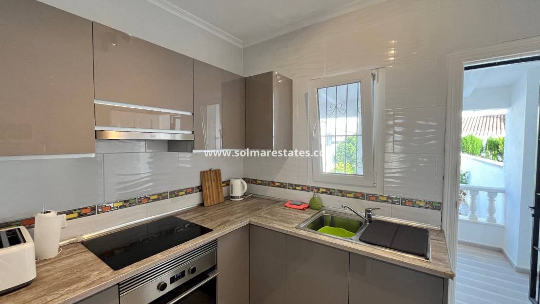 2 makuuhuone Huoneisto myytävänä paikassa Villamartin - 179 500 € (Ref: 10127305)