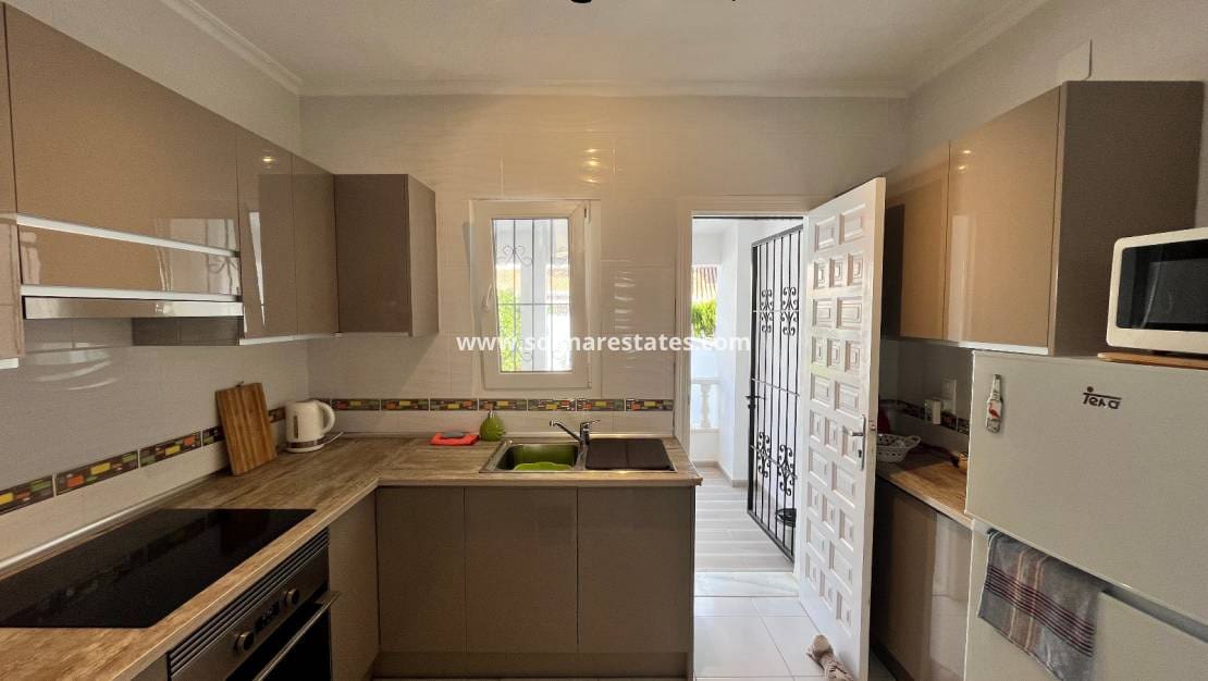2 makuuhuone Huoneisto myytävänä paikassa Villamartin - 179 500 € (Ref: 10127305)