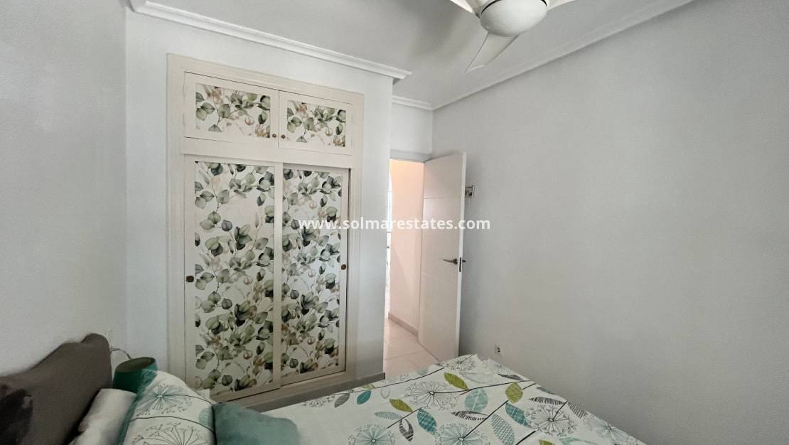 2 makuuhuone Huoneisto myytävänä paikassa Villamartin - 179 500 € (Ref: 10127305)
