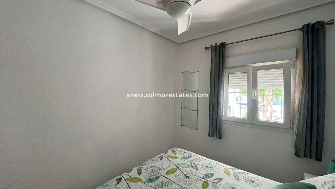 2 makuuhuone Huoneisto myytävänä paikassa Villamartin - 179 500 € (Ref: 10127305)