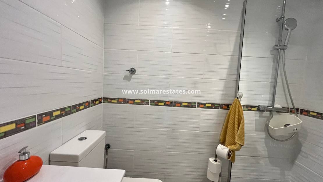 2 makuuhuone Huoneisto myytävänä paikassa Villamartin - 179 500 € (Ref: 10127305)