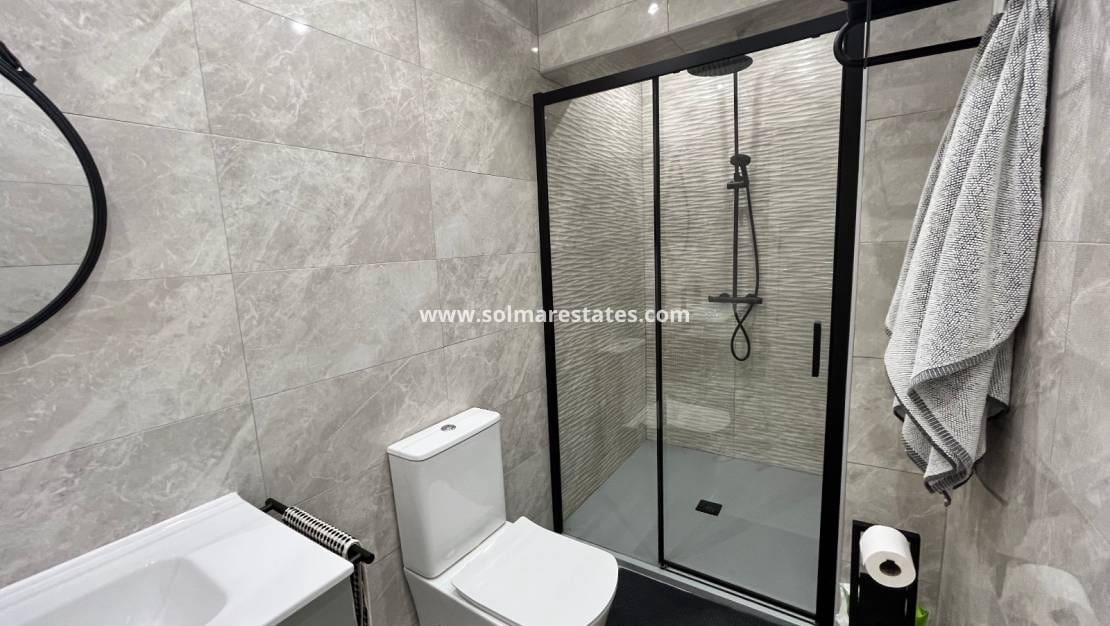 3 sypialnia Dom blizniak na sprzedaż w Villamartin - 245 000 € (Ref: 10127306)
