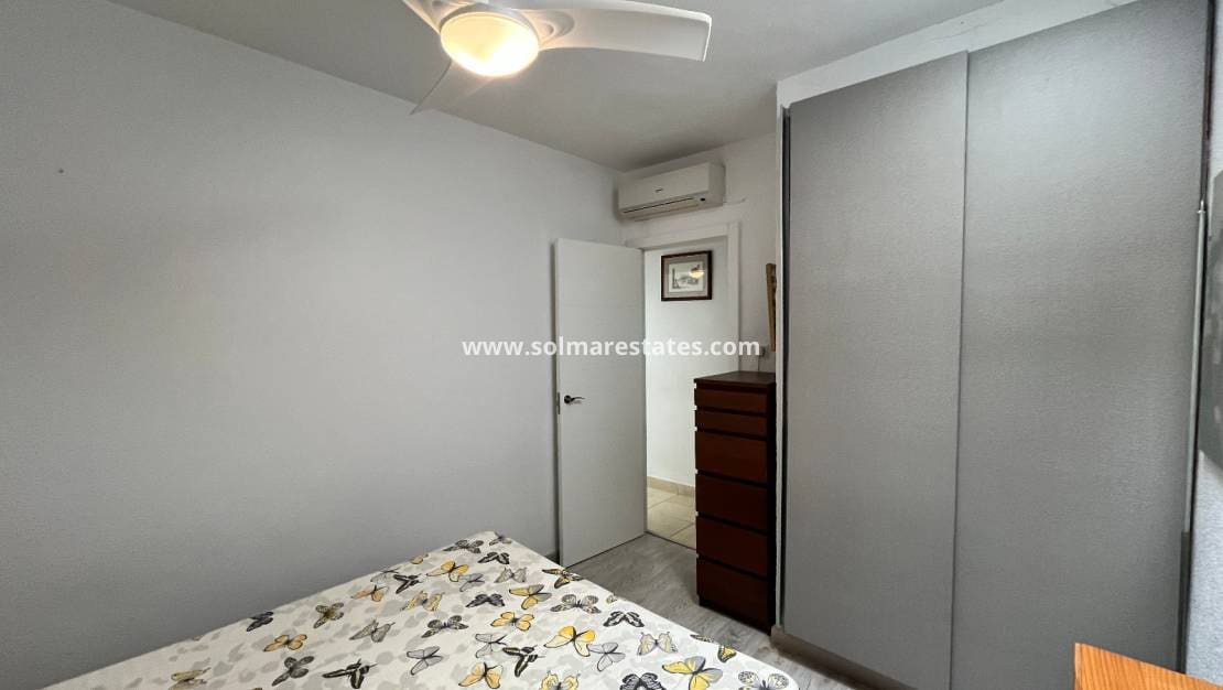 3 sypialnia Dom blizniak na sprzedaż w Villamartin - 245 000 € (Ref: 10127306)
