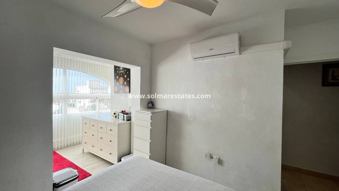 3 sypialnia Dom blizniak na sprzedaż w Villamartin - 245 000 € (Ref: 10127306)