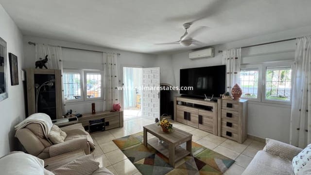 3 sypialnia Dom blizniak na sprzedaż w Villamartin, Orihuela - 245 000 € (Ref: 10127306)
