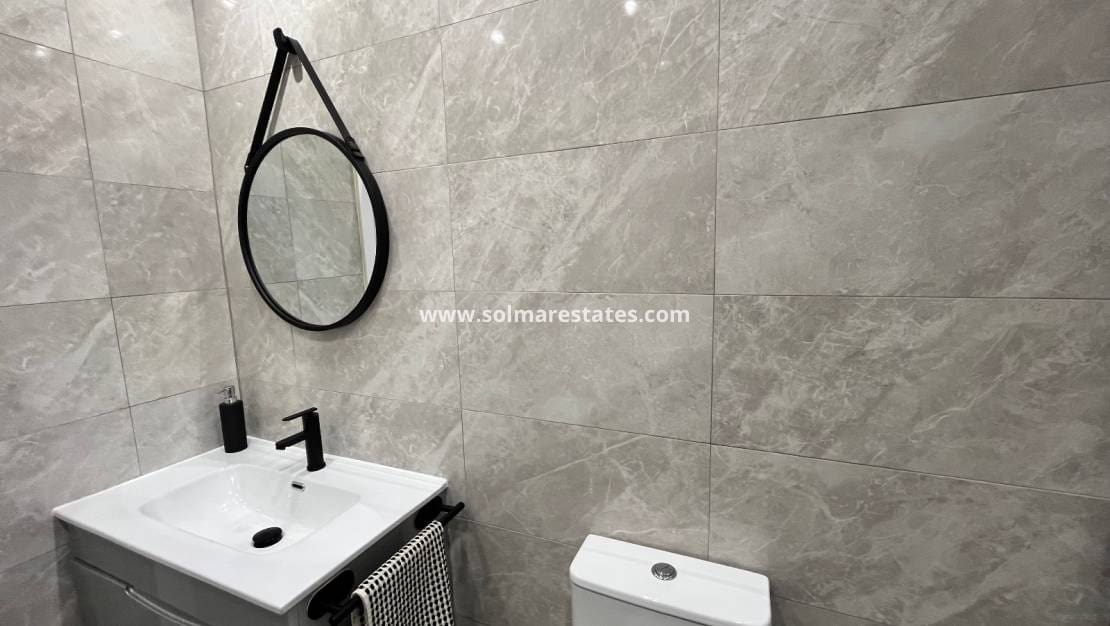 3 sypialnia Dom blizniak na sprzedaż w Villamartin - 245 000 € (Ref: 10127306)