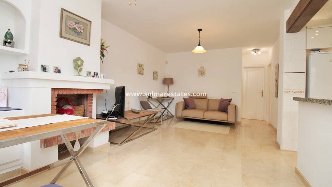 2 sypialnia Bungalow na sprzedaż w Villamartin z basenem - 219 950 € (Ref: 10130619)
