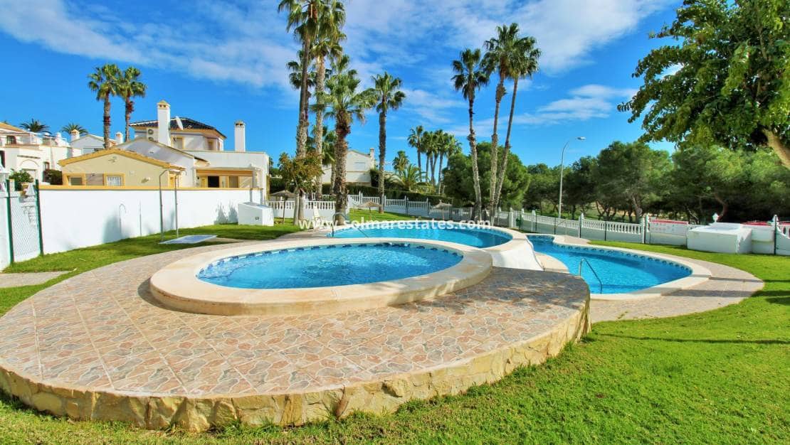 2 sypialnia Bungalow na sprzedaż w Villamartin z basenem - 219 950 € (Ref: 10130619)