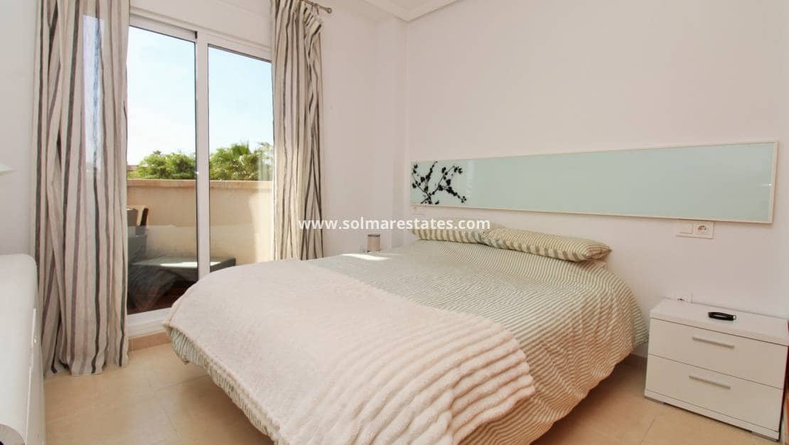 2 quarto Apartamento para venda em Villamartin com piscina garagem - 184 900 € (Ref: 10130620)