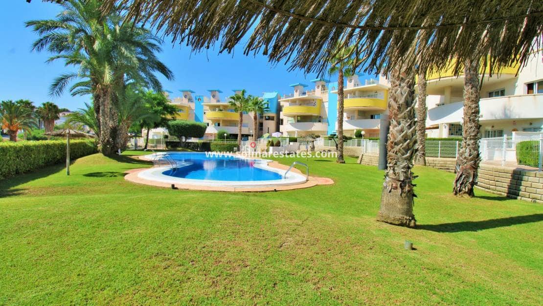 2 quarto Apartamento para venda em Villamartin com piscina garagem - 184 900 € (Ref: 10130620)
