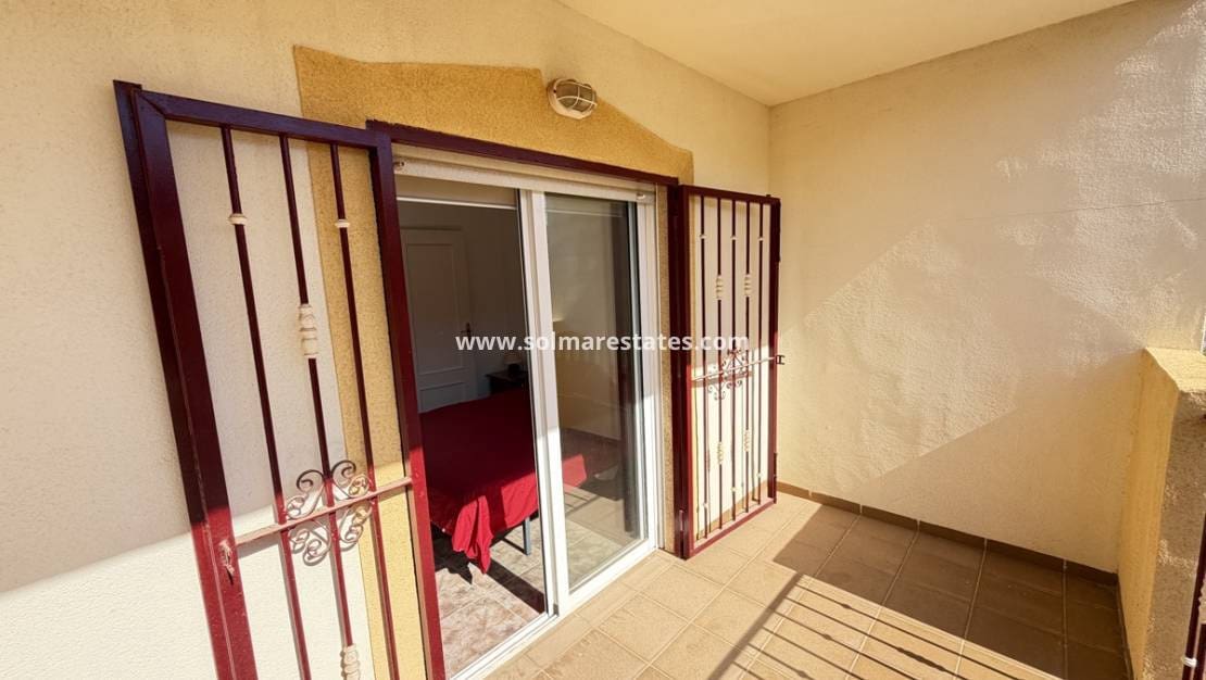 3 quarto Casa em Banda para venda em La Zenia com piscina - 214 995 € (Ref: 10130622)