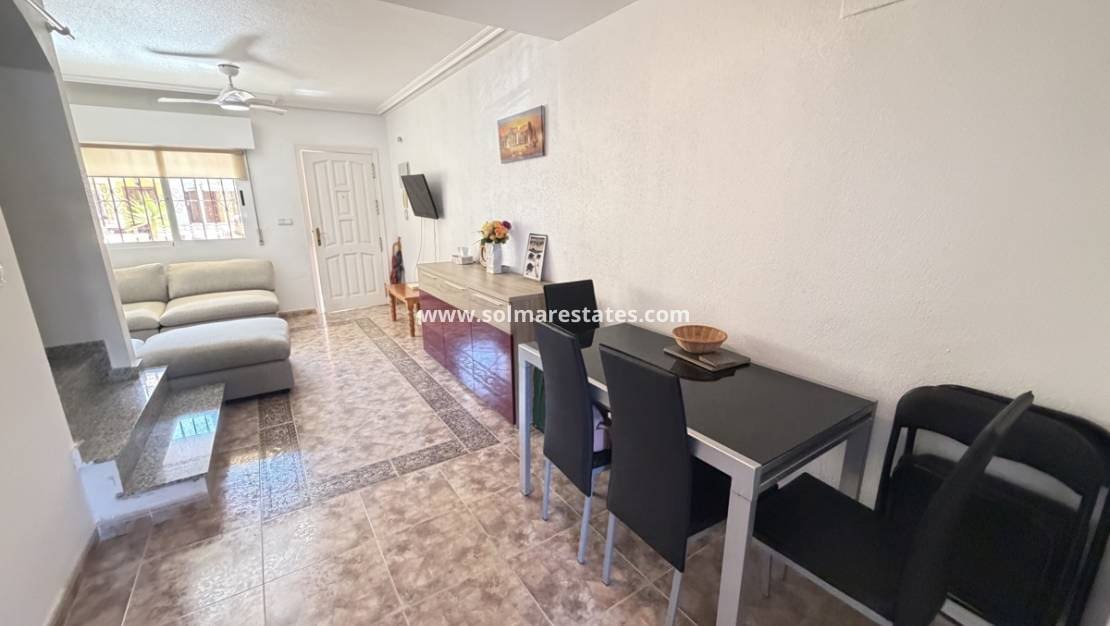 3 quarto Casa em Banda para venda em La Zenia com piscina - 214 995 € (Ref: 10130622)