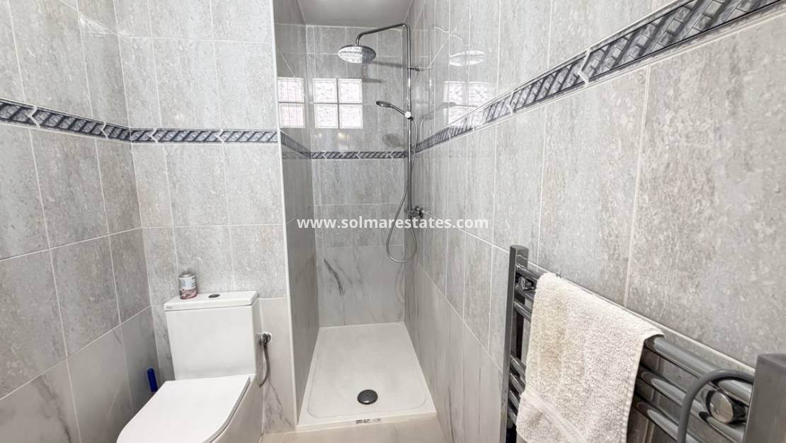 3 quarto Casa em Banda para venda em La Zenia com piscina - 214 995 € (Ref: 10130622)