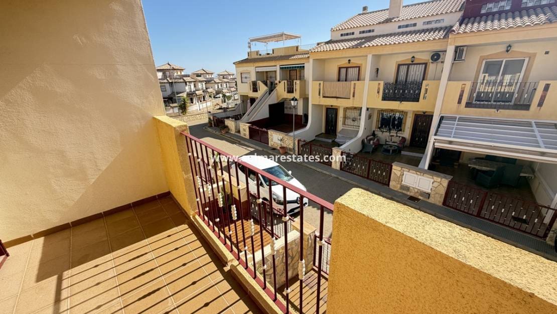 3 quarto Casa em Banda para venda em La Zenia com piscina - 214 995 € (Ref: 10130622)