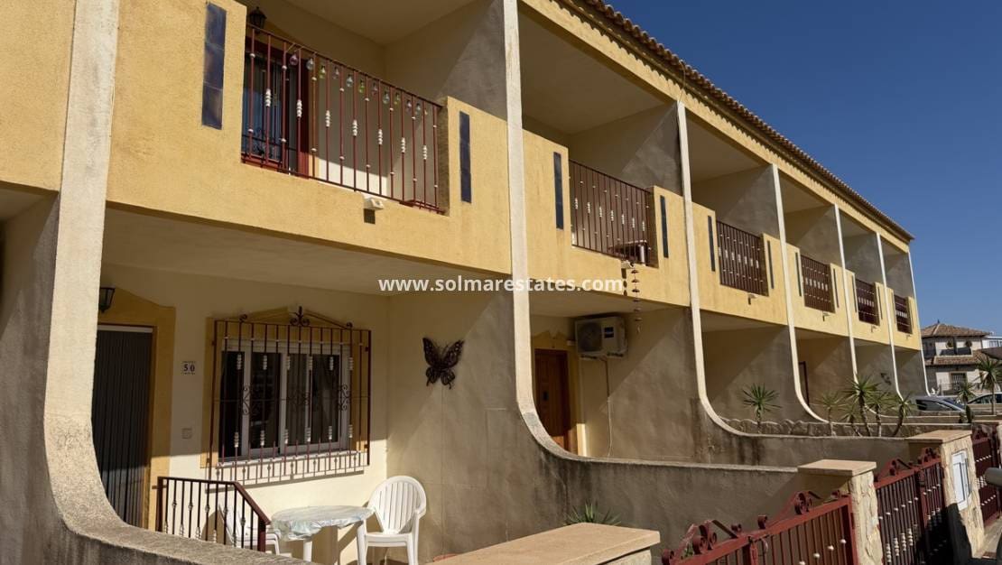 3 quarto Casa em Banda para venda em La Zenia com piscina - 214 995 € (Ref: 10130622)