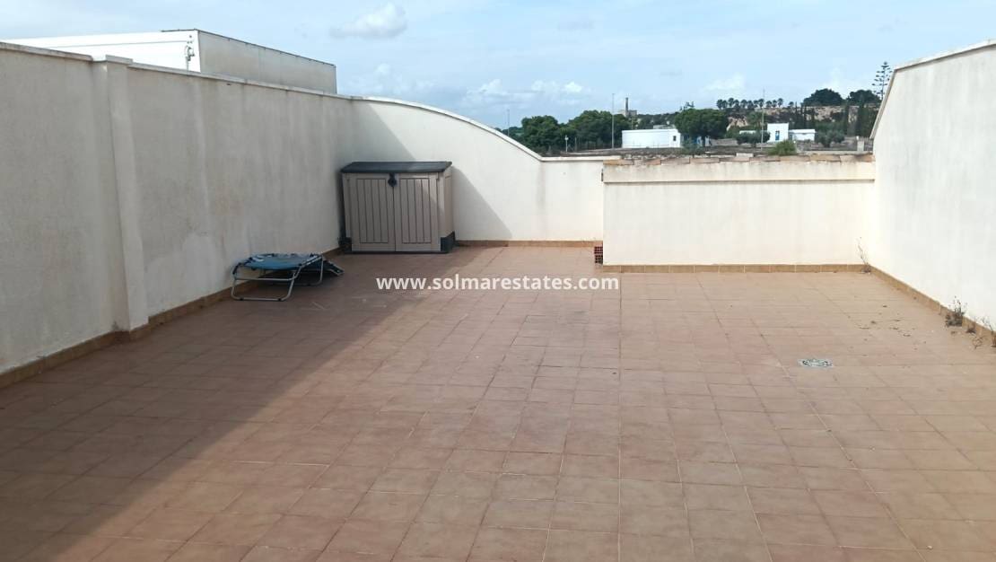 2 bedroom Apartment for sale in Los Montesinos with pool garage - € 149,000 (Ref: 10134862)