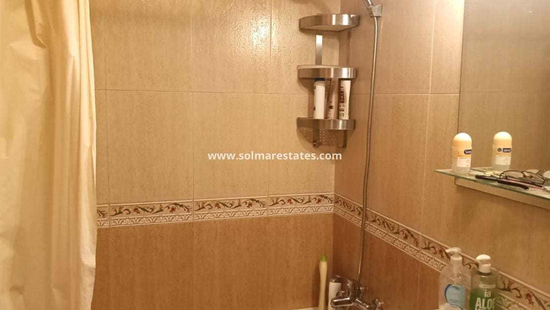 2 bedroom Apartment for sale in Los Montesinos with pool garage - € 149,000 (Ref: 10134862)