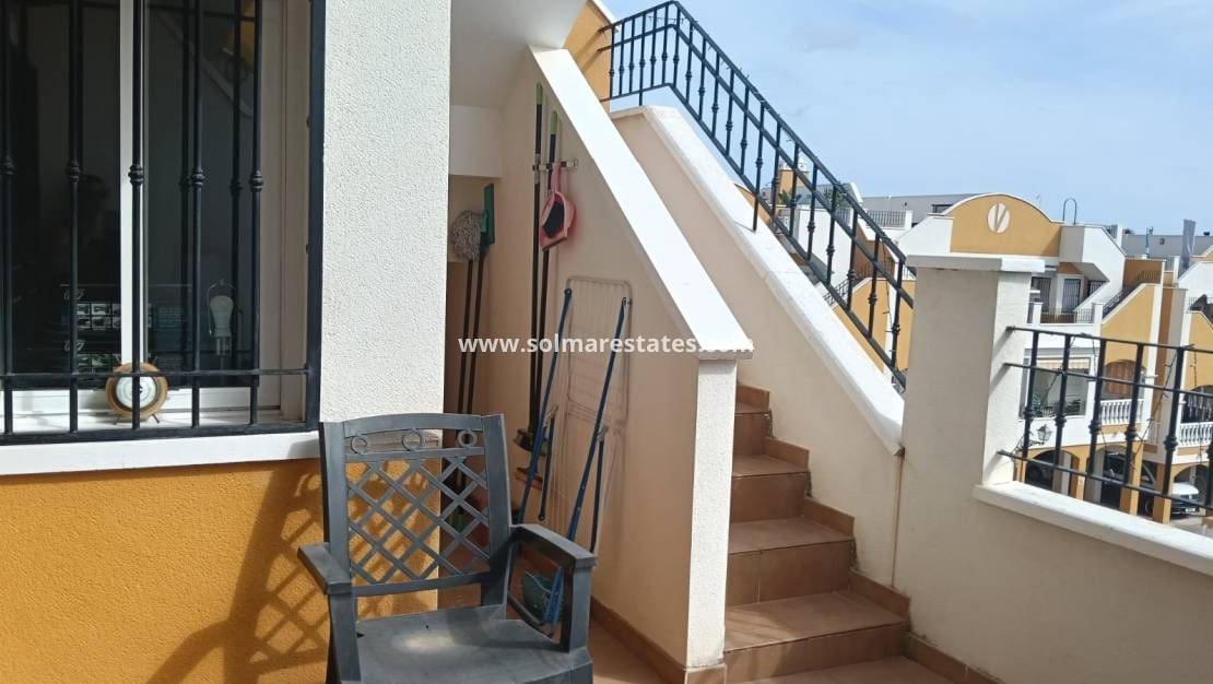 2 bedroom Apartment for sale in Los Montesinos with pool garage - € 149,000 (Ref: 10134862)