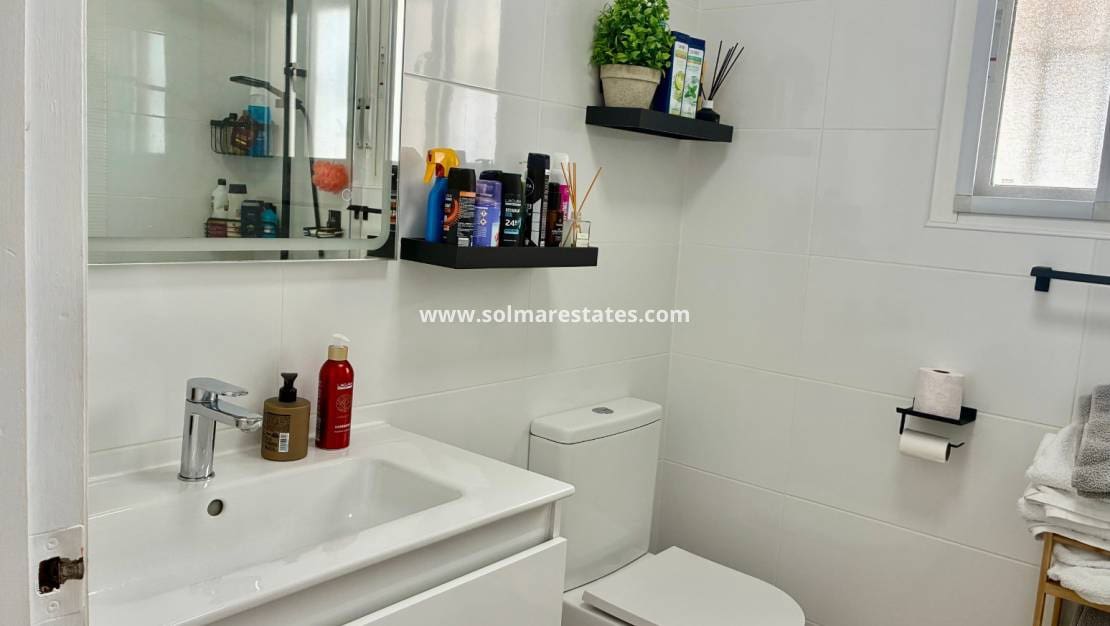 2 slaapkamer Appartement te koop in Villamartin met zwembad - € 199.000 (Ref: 10134863)