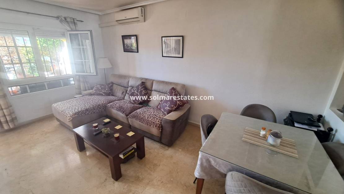 2 camera da letto Casa in vendita in Villamartin con piscina - 249.995 € (Rif: 10135005)