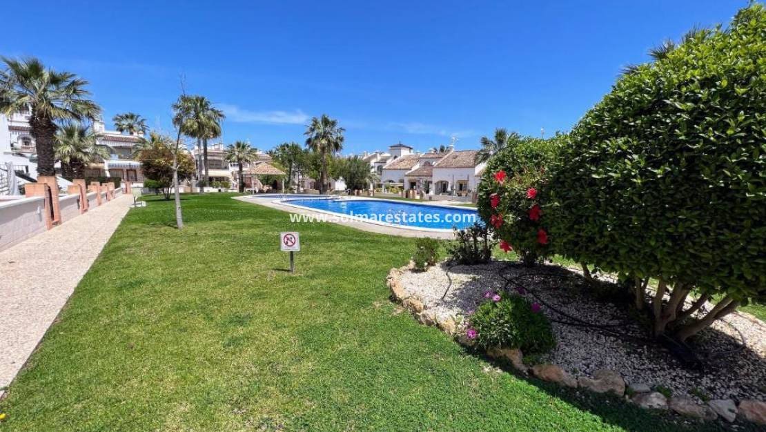 2 camera da letto Casa in vendita in Villamartin con piscina - 249.995 € (Rif: 10135005)