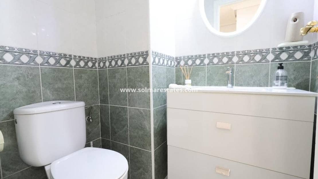 2 bedroom Apartment for sale in Campoamor with pool - € 199,000 (Ref: 10135006)