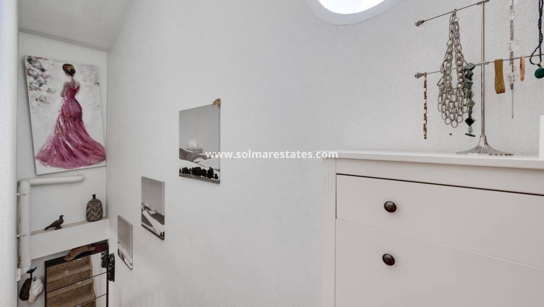 3 soverom Villa til salgs i Orihuela Costa med svømmebasseng - € 229 000 (Ref: 10135007)