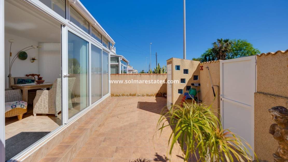 3 soverom Villa til salgs i Orihuela Costa med svømmebasseng - € 229 000 (Ref: 10135007)