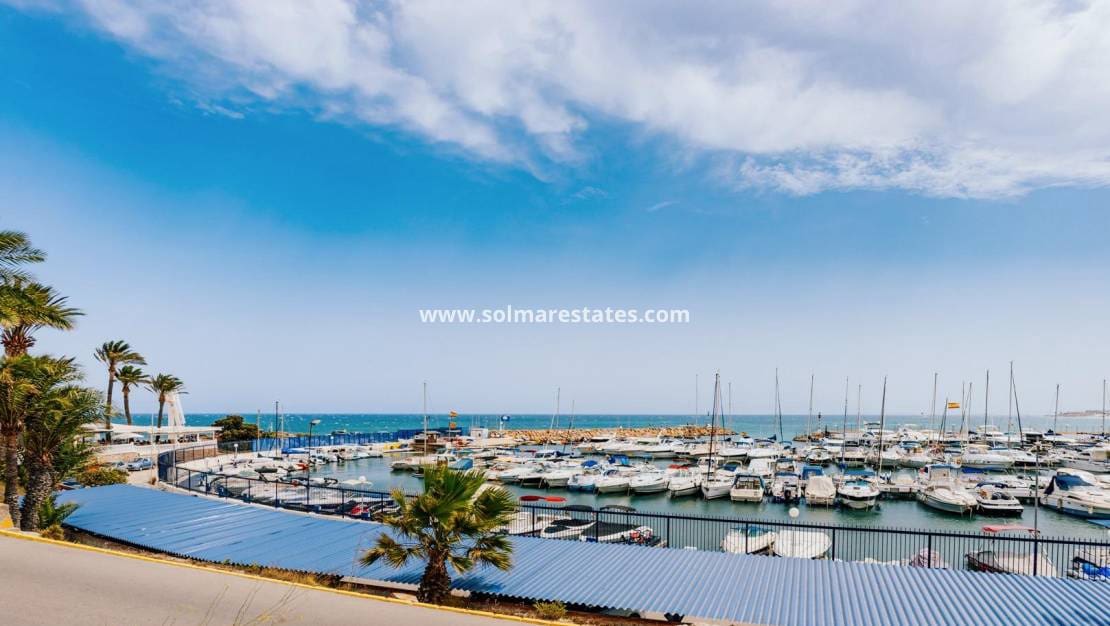 3 soverom Villa til salgs i Orihuela Costa med svømmebasseng - € 229 000 (Ref: 10135007)