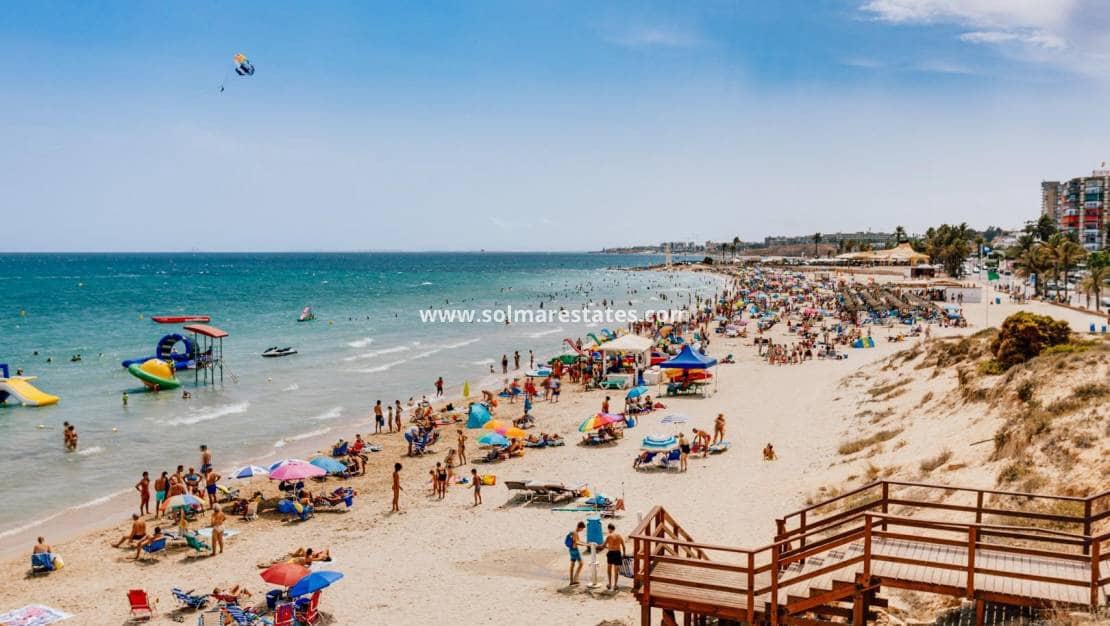 3 soverom Villa til salgs i Orihuela Costa med svømmebasseng - € 229 000 (Ref: 10135007)