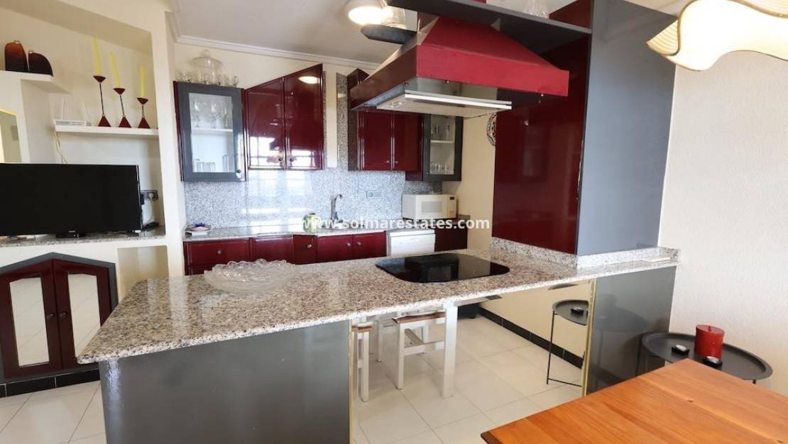 2 makuuhuone Huoneisto myytävänä paikassa Los Altos mukana uima-altaan - 175 000 € (Ref: 10135008)