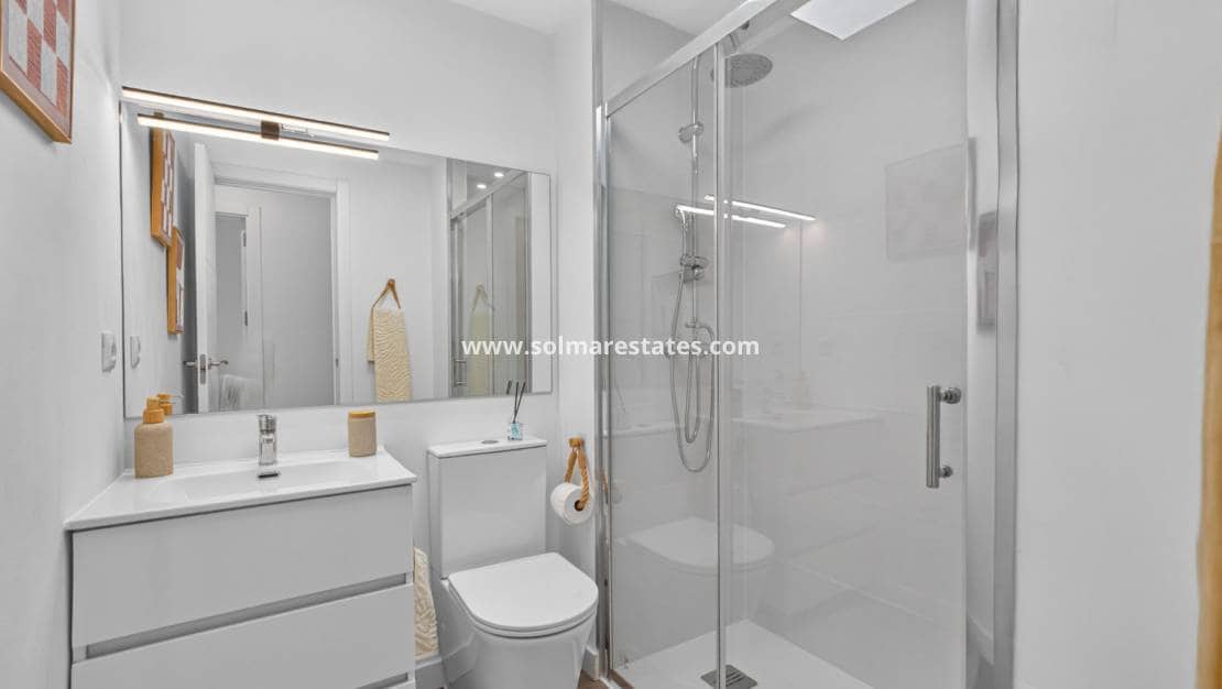 2 slaapkamer Appartement te koop in Villamartin - € 199.000 (Ref: 10135103)