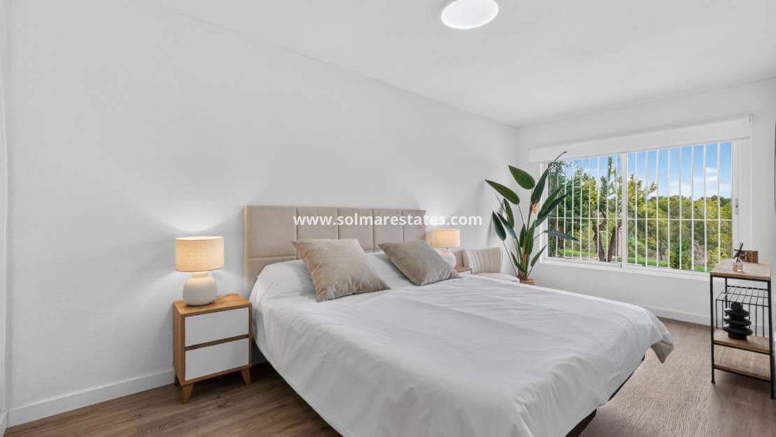 2 slaapkamer Appartement te koop in Villamartin - € 199.000 (Ref: 10135103)