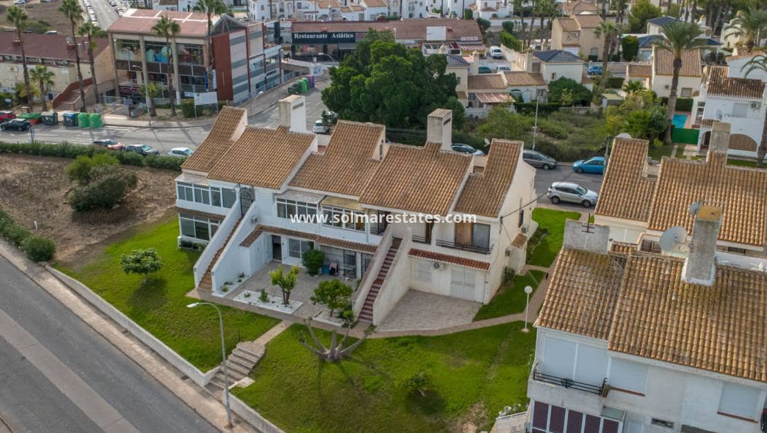 2 slaapkamer Appartement te koop in Villamartin - € 199.000 (Ref: 10135103)