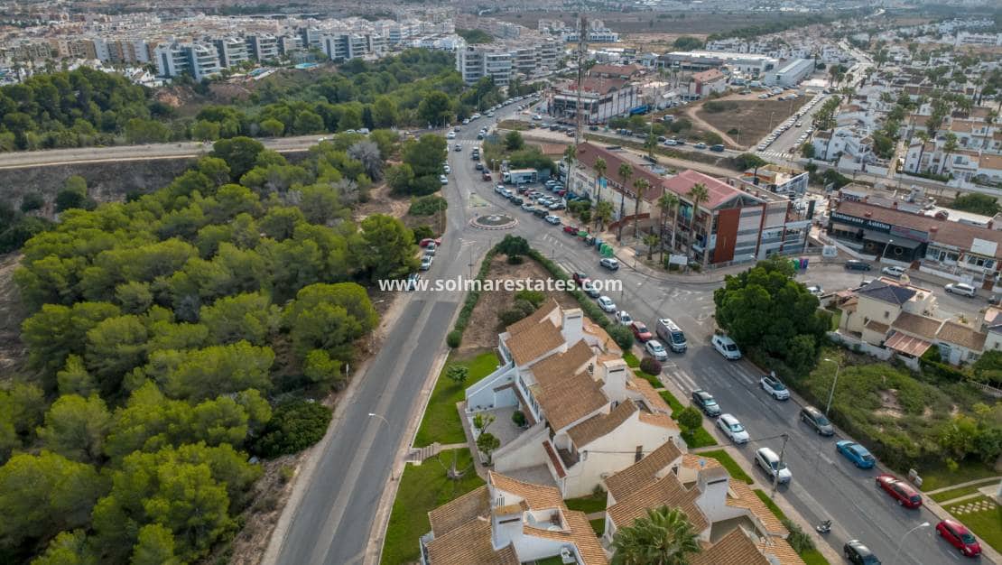 2 slaapkamer Appartement te koop in Villamartin - € 199.000 (Ref: 10135103)