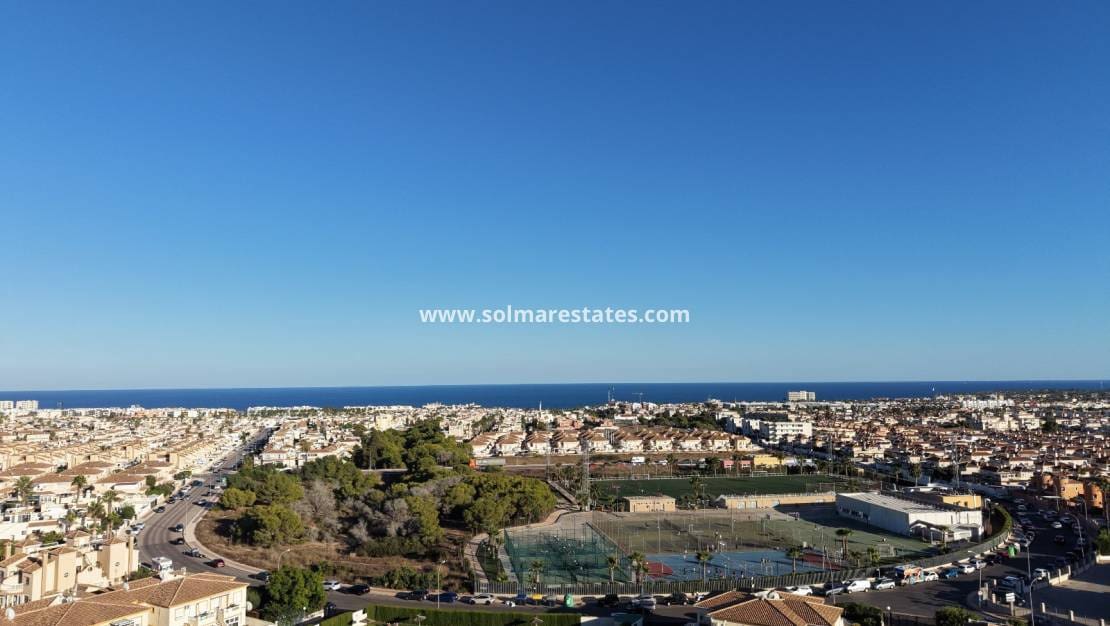 1 quarto Apartamento para venda em Playa Flamenca com piscina - 149 000 € (Ref: 10135104)