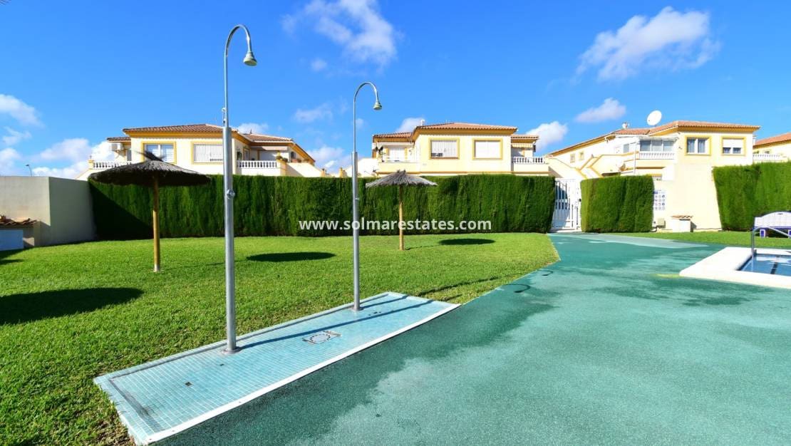 1 quarto Apartamento para venda em Playa Flamenca com piscina - 149 000 € (Ref: 10135104)
