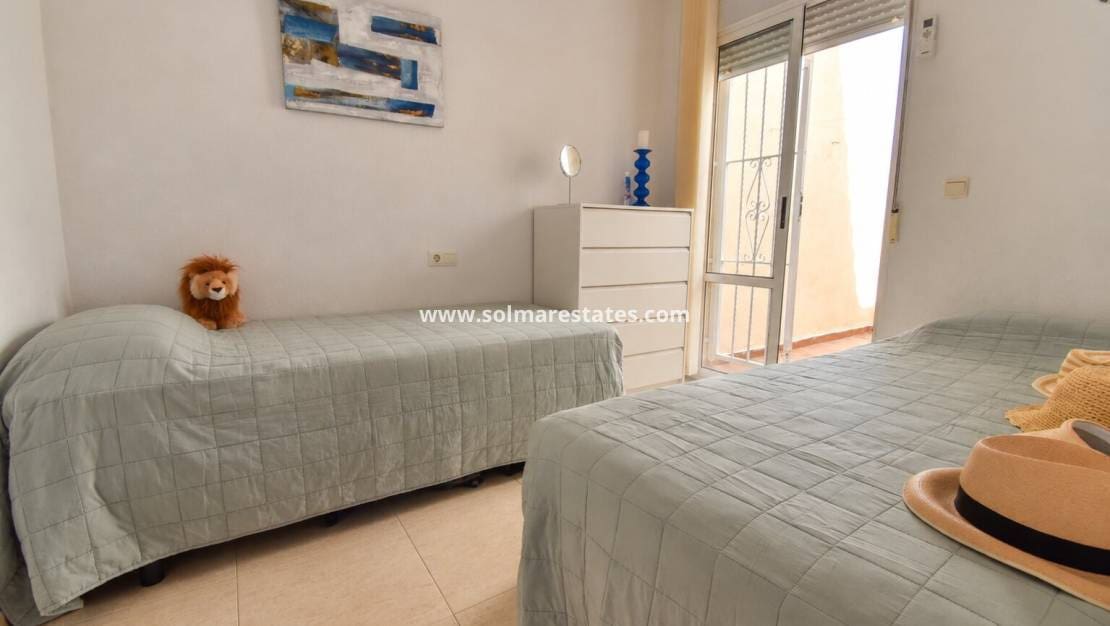 2 quarto Apartamento para venda em Playa Flamenca com piscina - 165 000 € (Ref: 10135105)